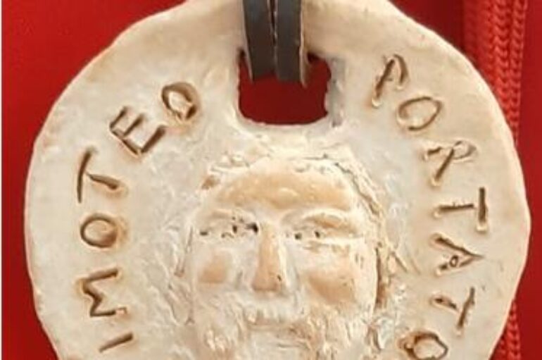 I manufatti di Cleofino Casolino:  omaggio ai portatori di san Timoteo
