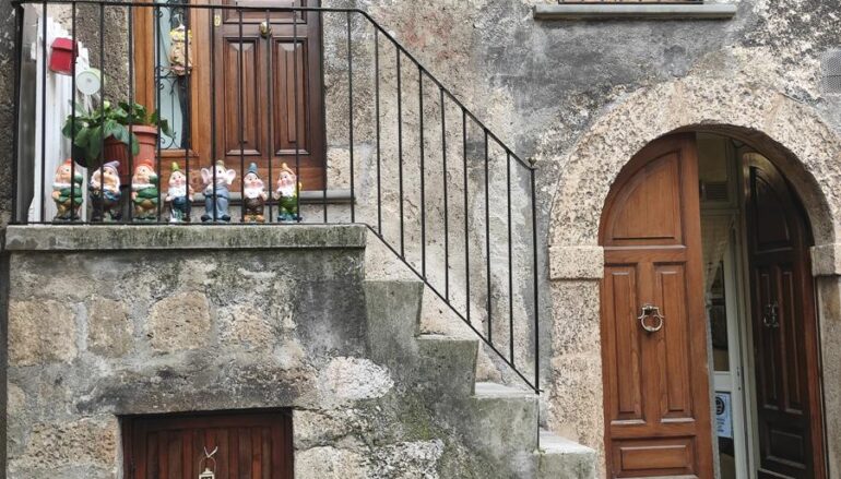 Foto Antonietta Parente: Angoli di paese