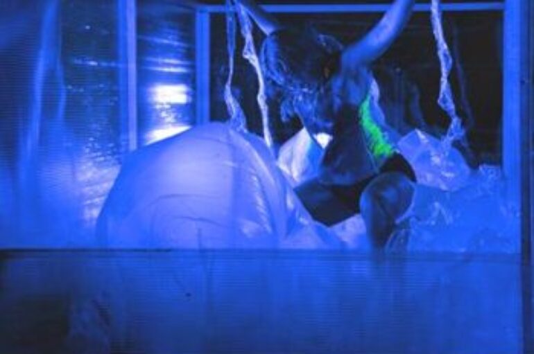 forme di espressione: “Liquid machine” di Marta Ant
