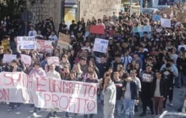 Di sanità, ancora